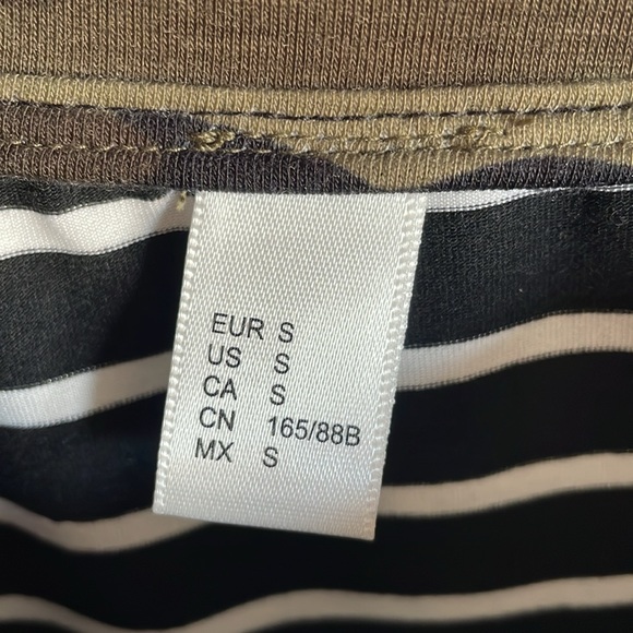 🆕♠️Stripped Camo Tee♠️🆕 - Picture 7 of 9